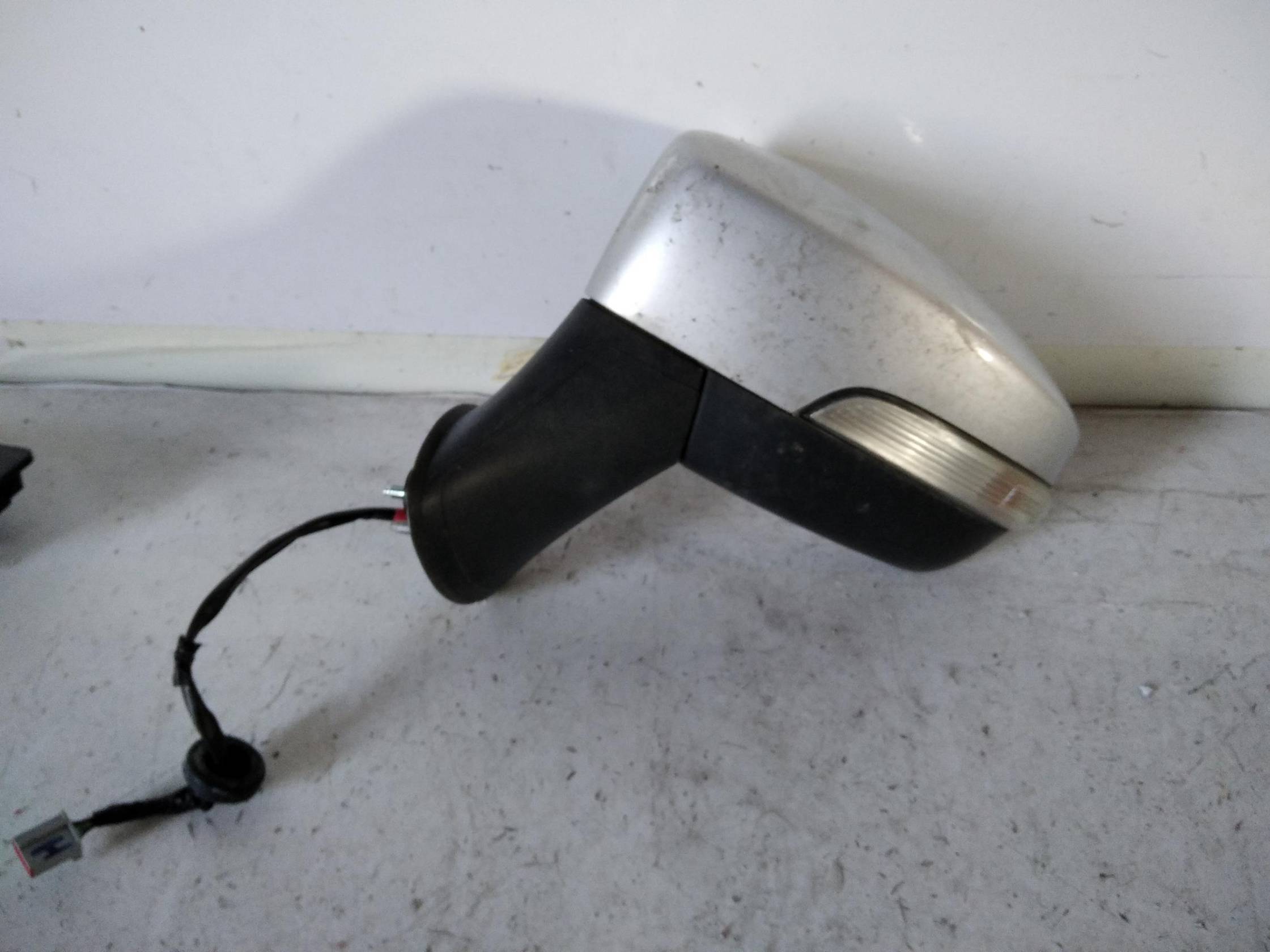 Retrovisore est. regolaz. elettr. sx.